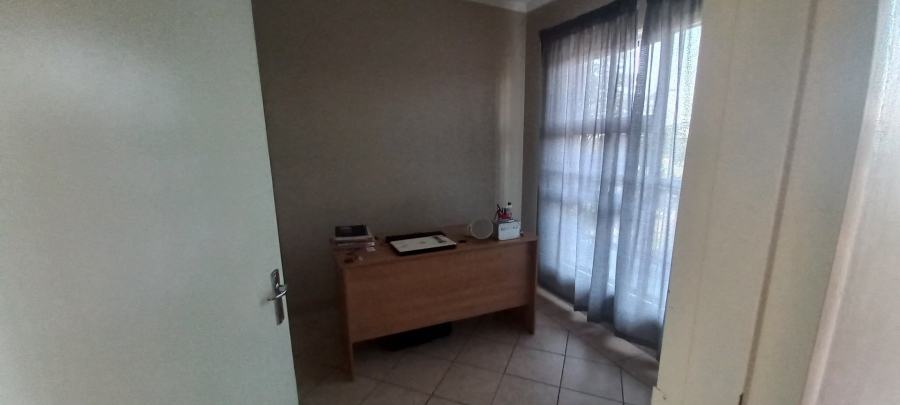 2 Bedroom Property for Sale in Navalsig Free State
